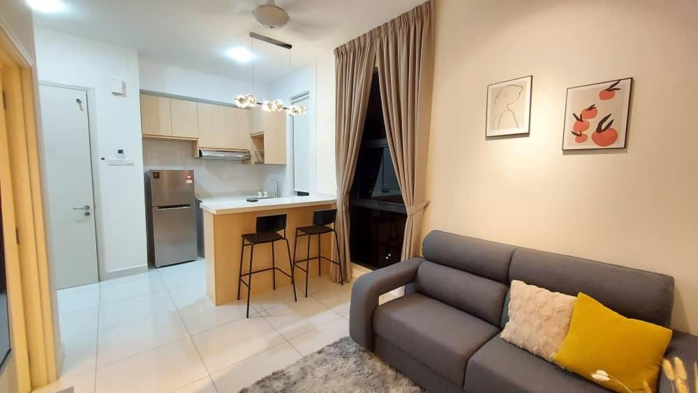 Arte Mont Kiara Host By Host Corner Aparthotel